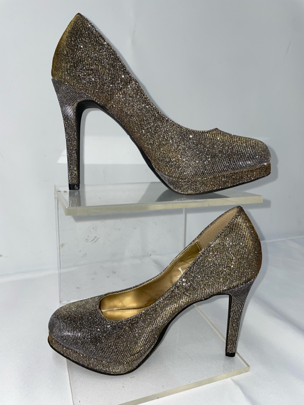 FIONI NIGHT GOLD METALLIC PUMPS FTL-04-172